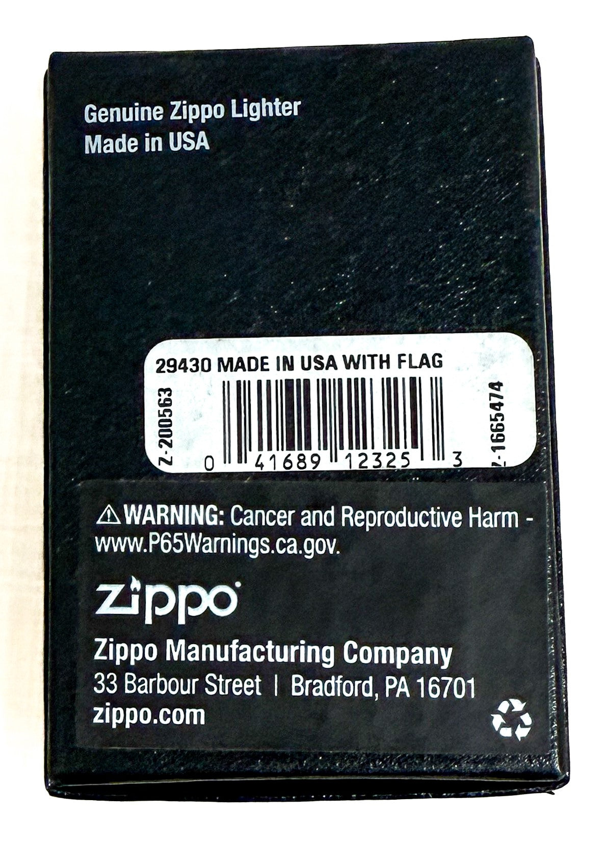 ZIPPO LIGHTER 250 MADE IN USA WITH FLAG